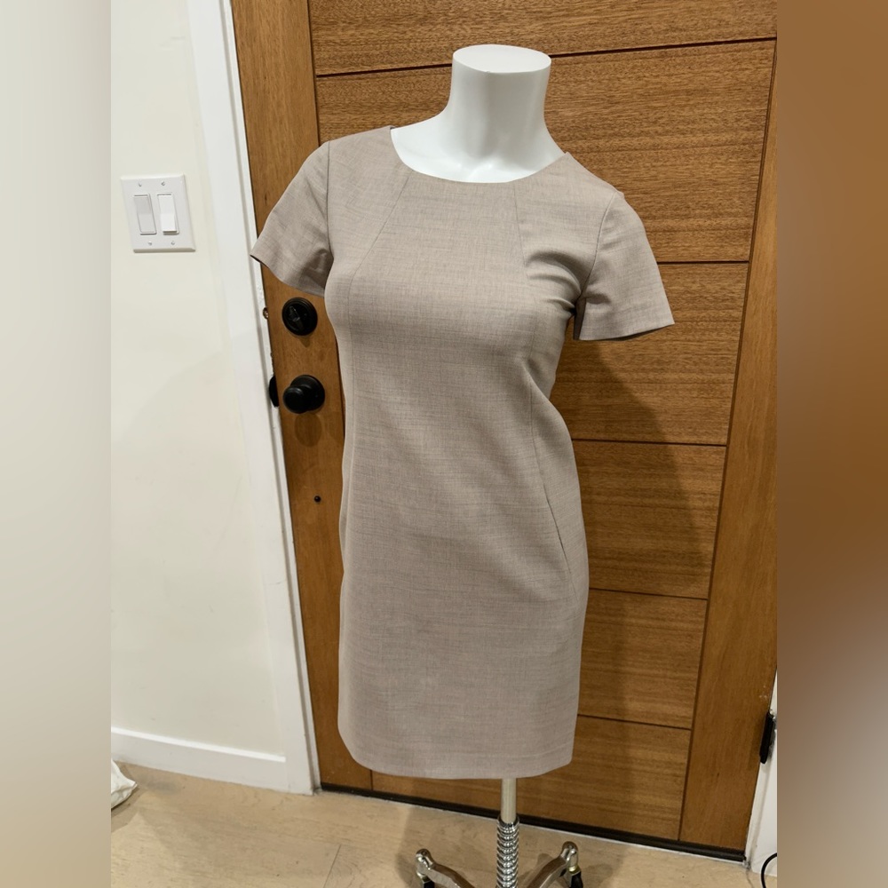 Theory Sheath Dress. Beige. Excellent condition.